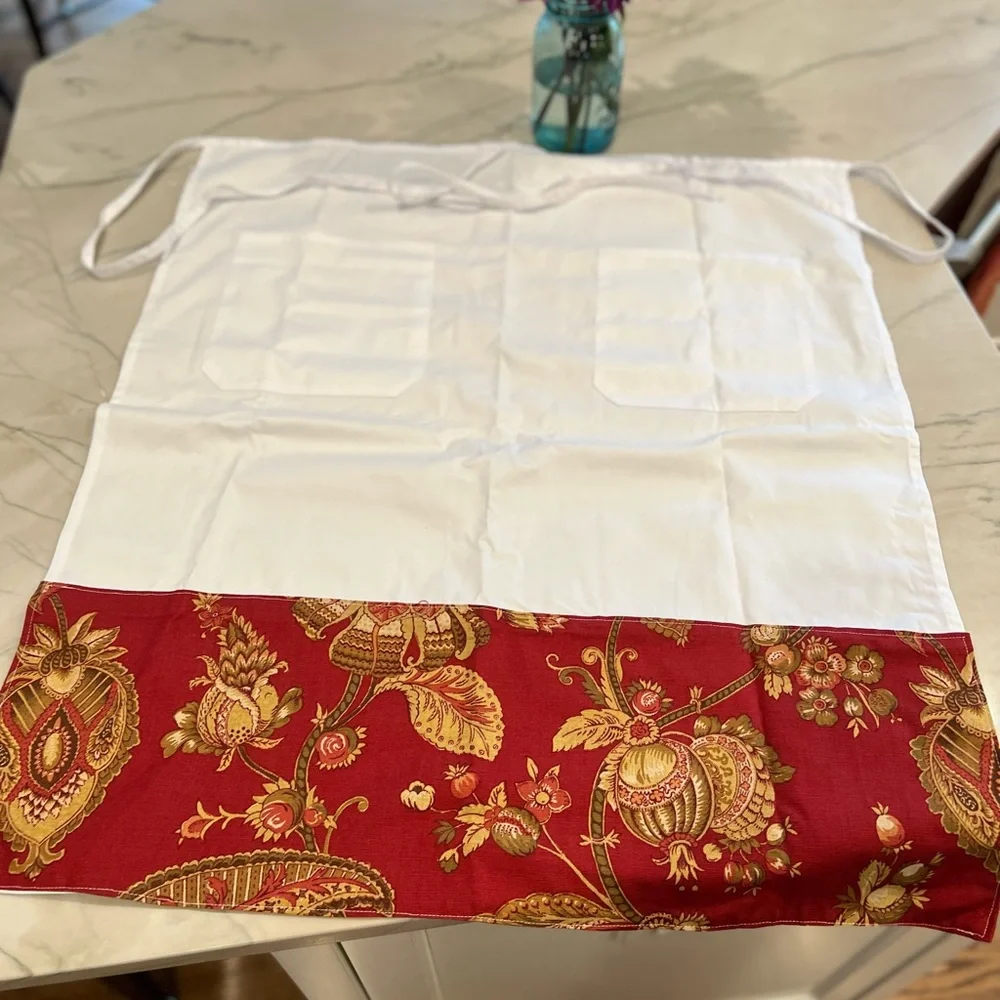 Fall Apron New Homemade never used tie waist apron w/2 front pockets NWOT